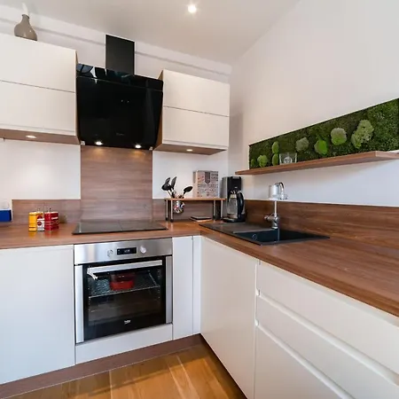 Apartment Superb Bright Apartment